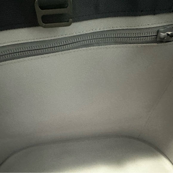 YETI Cosmic Lilac 35 Camino Bag - Picture 4 of 12